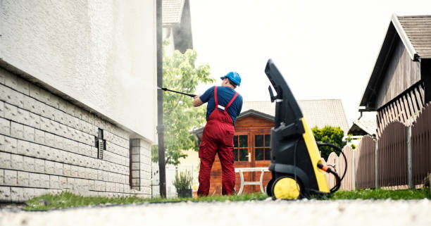 Best Commercial Pressure Washing  in Moline, IL